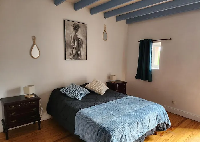 Domaine De Poulharies - Carignan Dom wakacyjny *